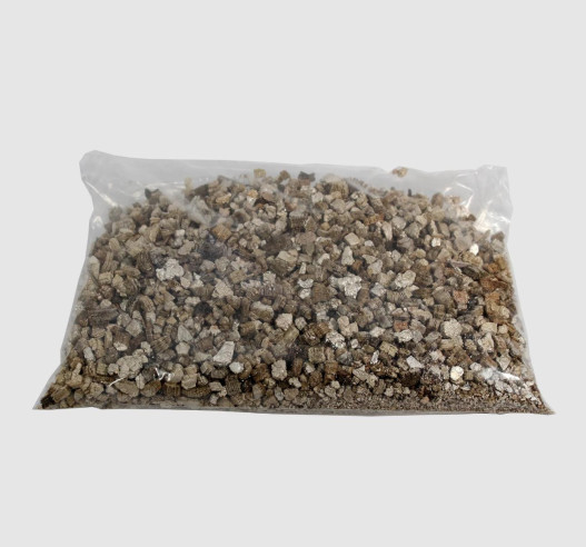 300ml Sterilized Vermiculite Pouch Mycotek - 1